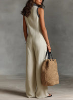 LENEA | Minimalistischer Jumpsuit mit Stehkragen
