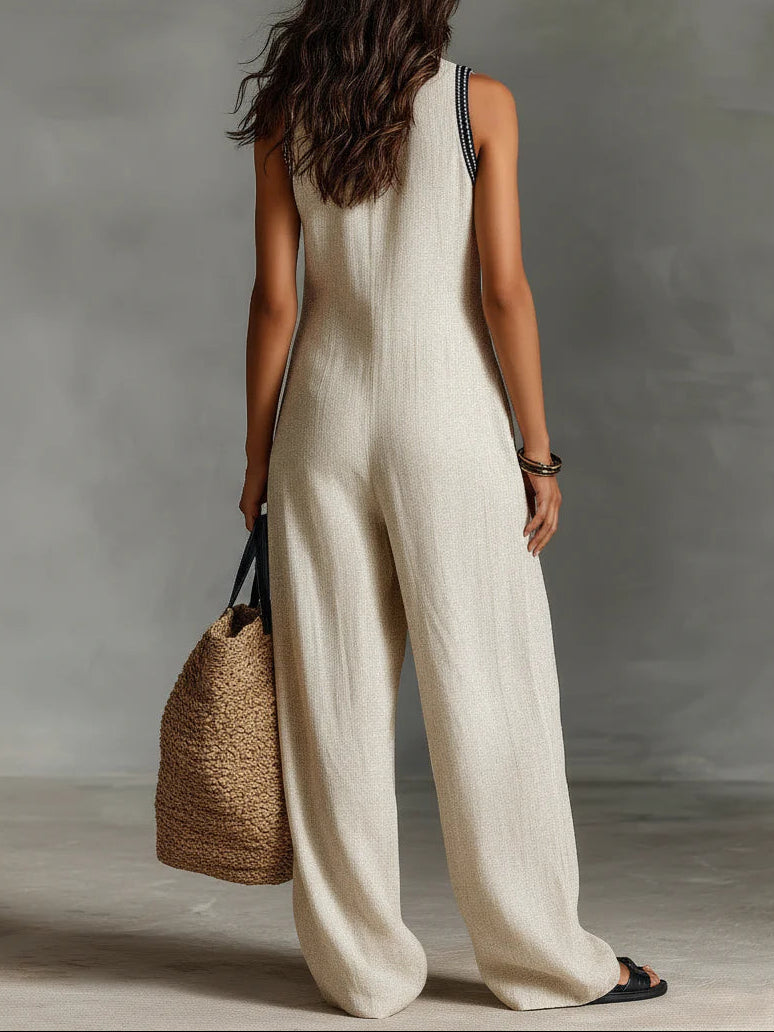 LENEA | Minimalistischer Jumpsuit mit Stehkragen