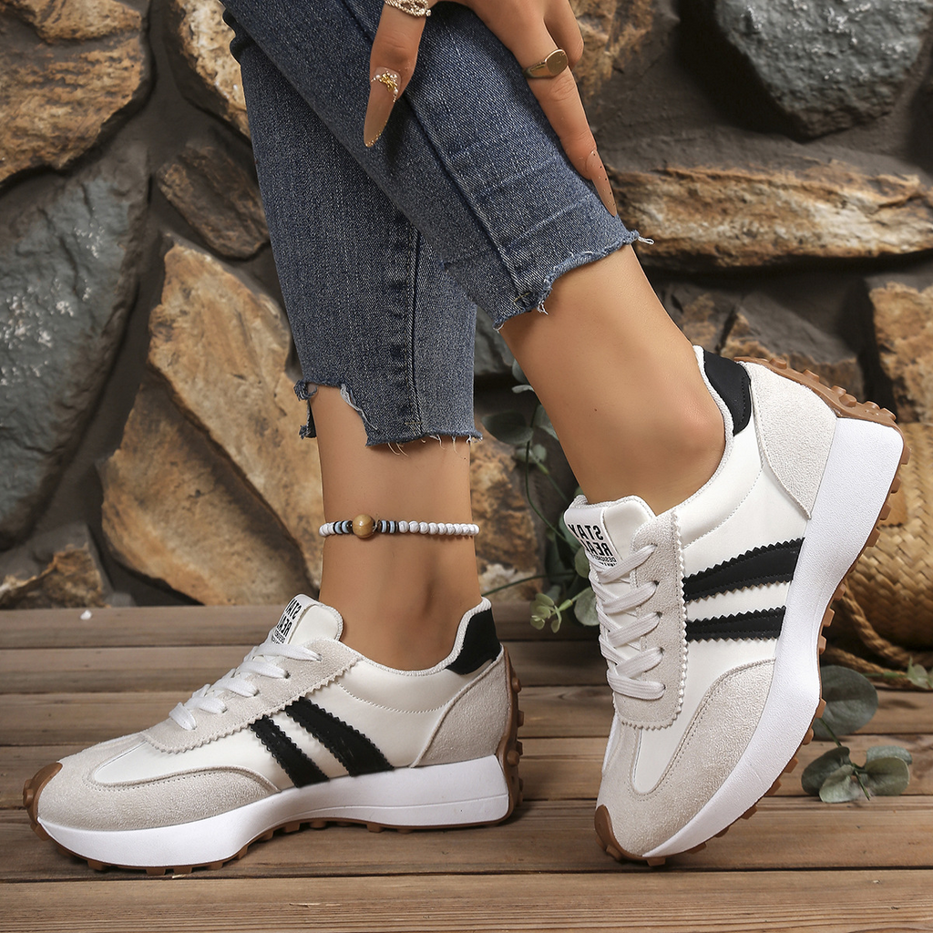 CLEO | Retro-Sneaker mit Schnürung