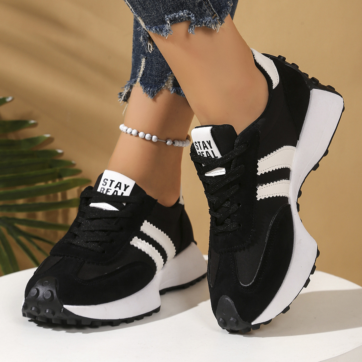 CLEO | Retro-Sneaker mit Schnürung