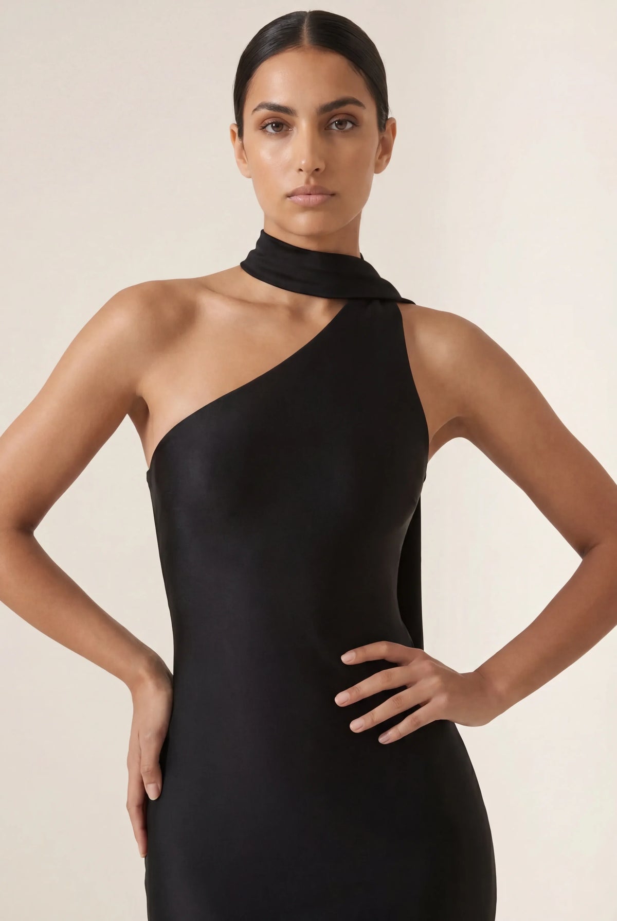 JULE | One-Shoulder-Maxikleid