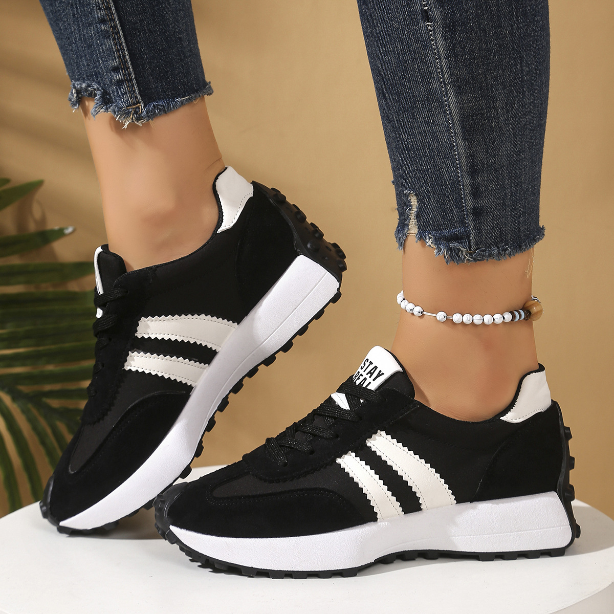 CLEO | Retro-Sneaker mit Schnürung