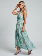 ELISE | Plissiertes Halter-Maxikleid
