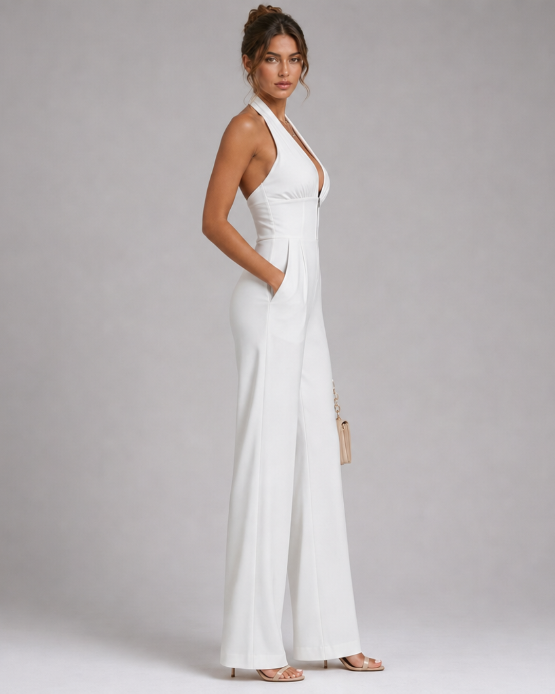 NYMERA | Neckholder-Jumpsuit mit Weitem Bein