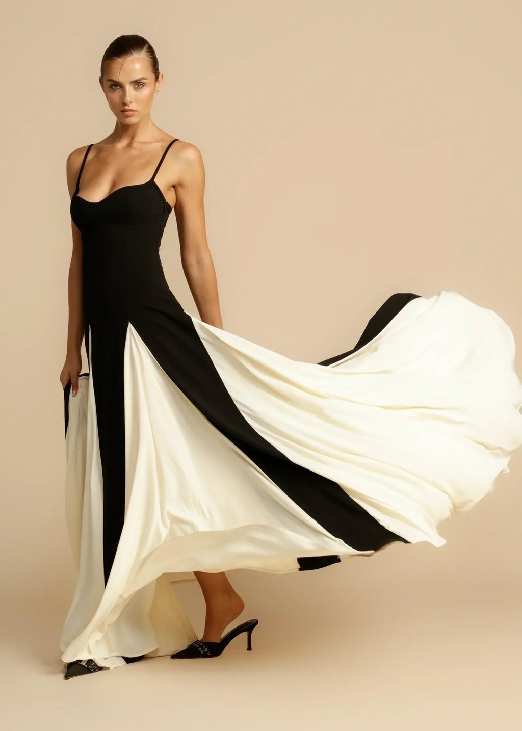 TAMEA | Maxikleid mit Kontrasteinsätzen
