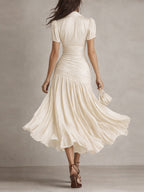 ANOUK | Gestreiftes Satin-Midikleid mit Plisseefalten