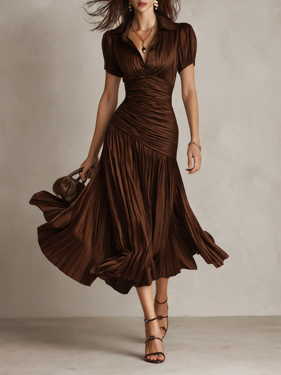 ANOUK | Gestreiftes Satin-Midikleid mit Plisseefalten