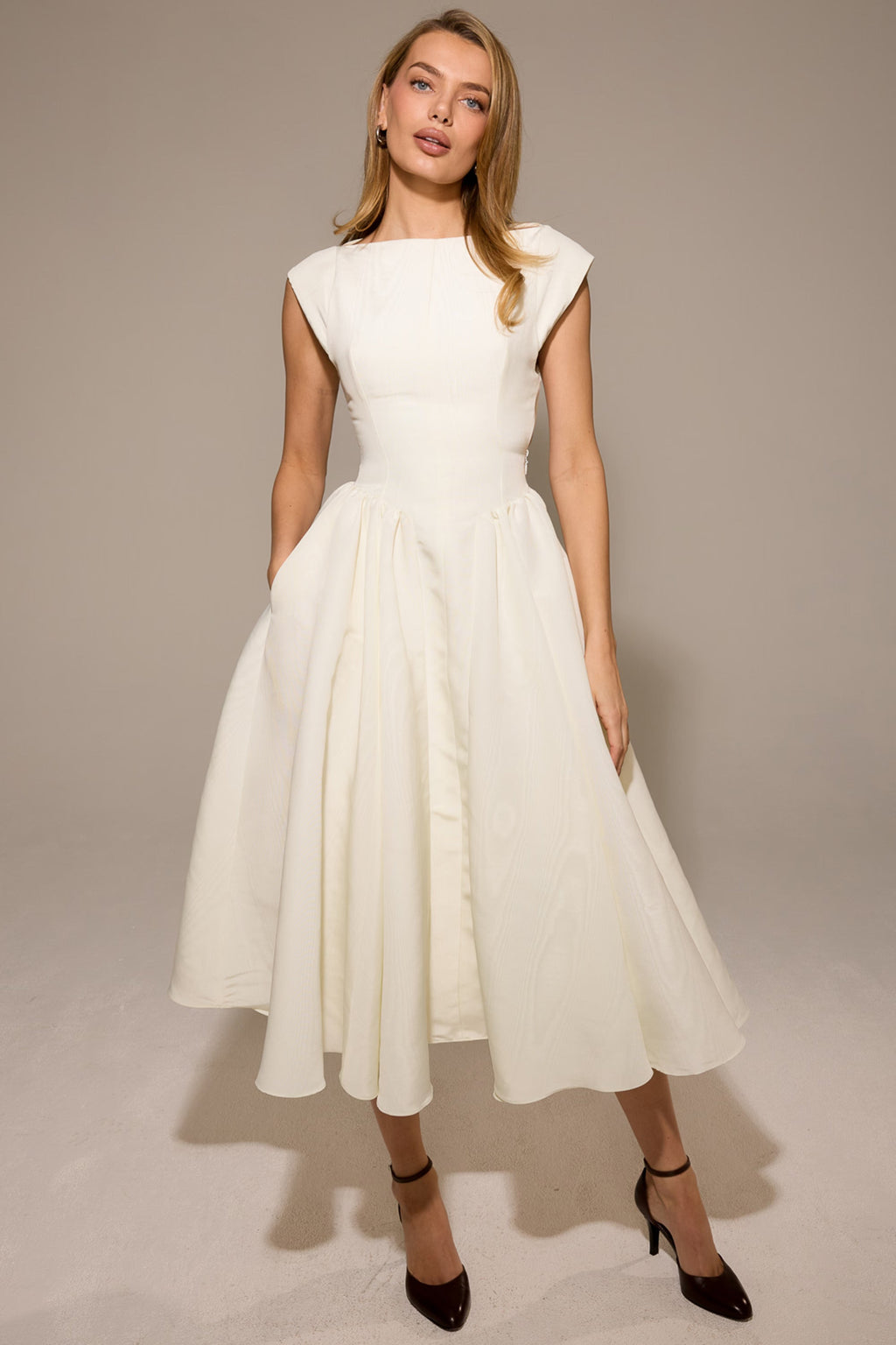 FARAH | Midikleid mit Kappenärmeln