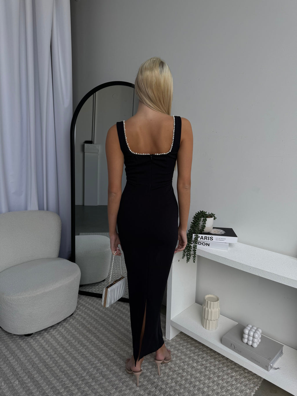 CÄCILIA | Midikleid mit Herzausschnitt