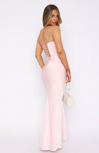 JANINE | Chic Bandeau-Maxikleid mit Korsett-Rücken
