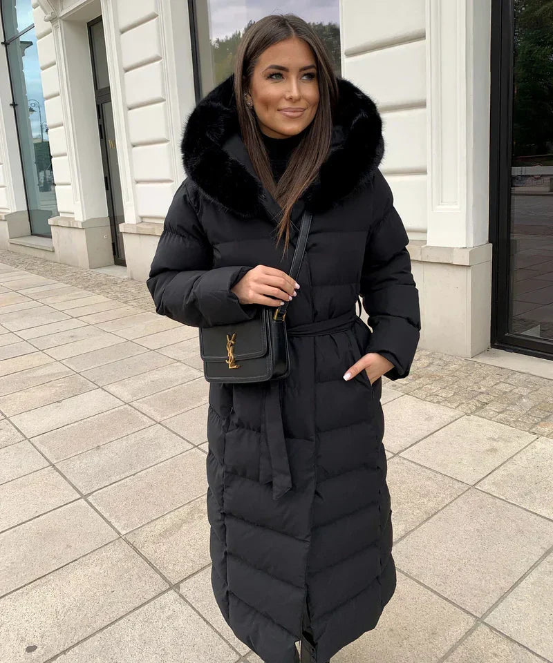 ELISE | Langer Steppmantel mit Fellkragen