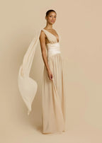 TABEA | Maxikleid mit Tiefem Ausschnitt