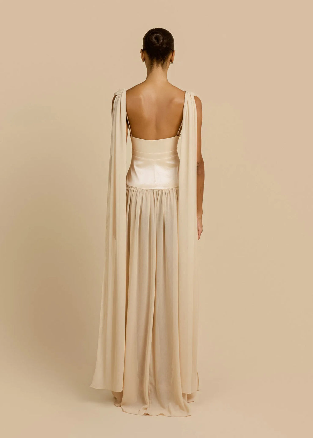 TABEA | Maxikleid mit Tiefem Ausschnitt