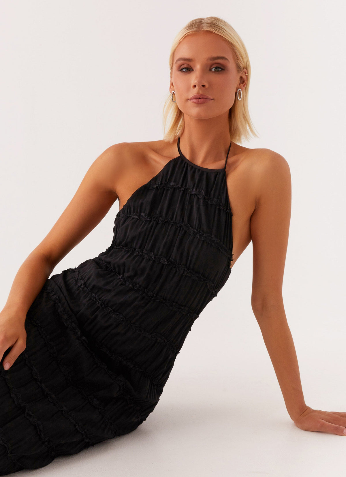 SANDRA | Chic Maxikleid mit Halterneck-Ausschnitt