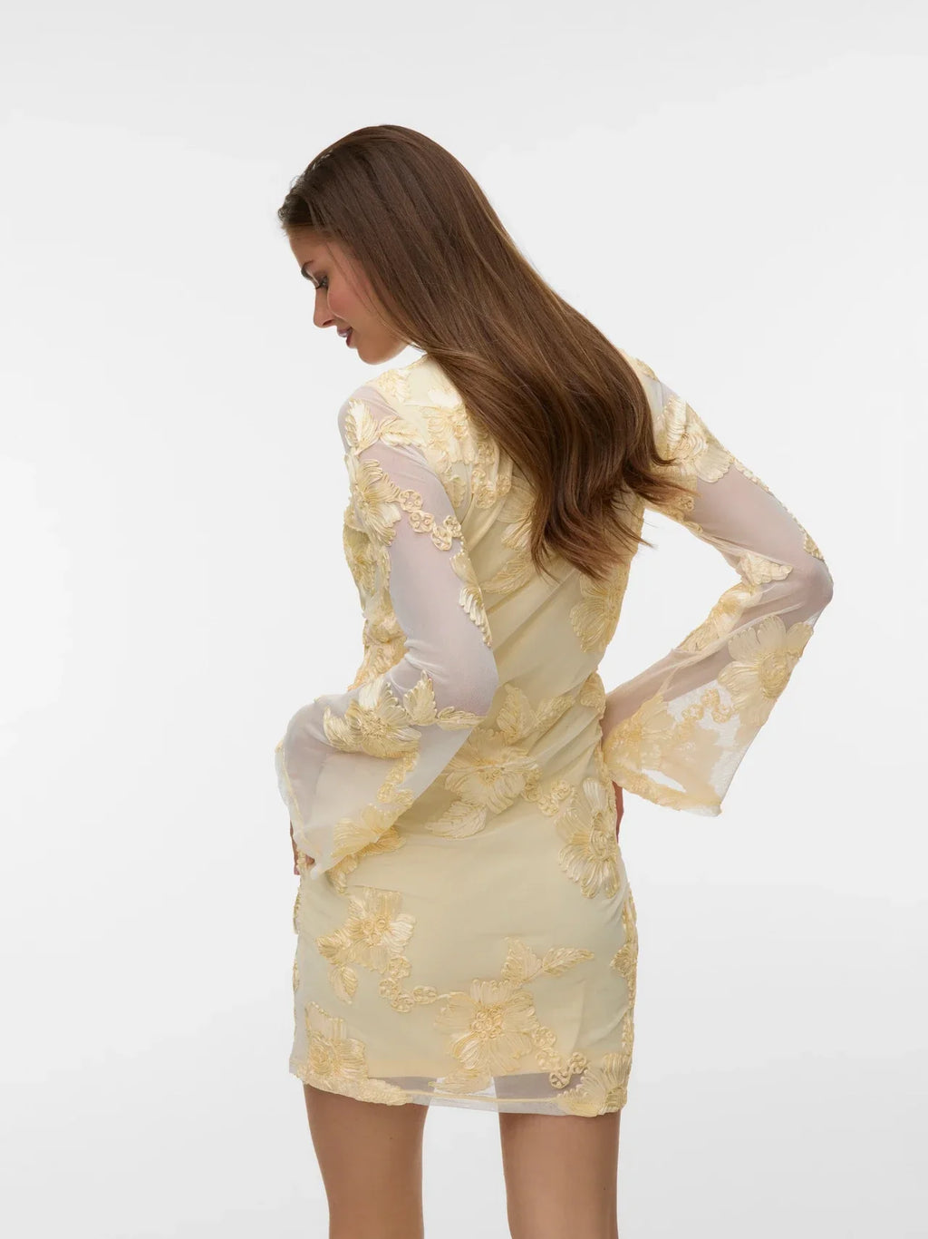 QUINN | Chic Mini-Kleid mit Floraler Stickerei