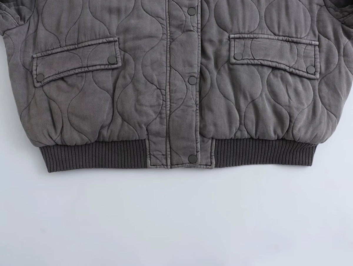 MALIN | Minimalistische Bomberjacke