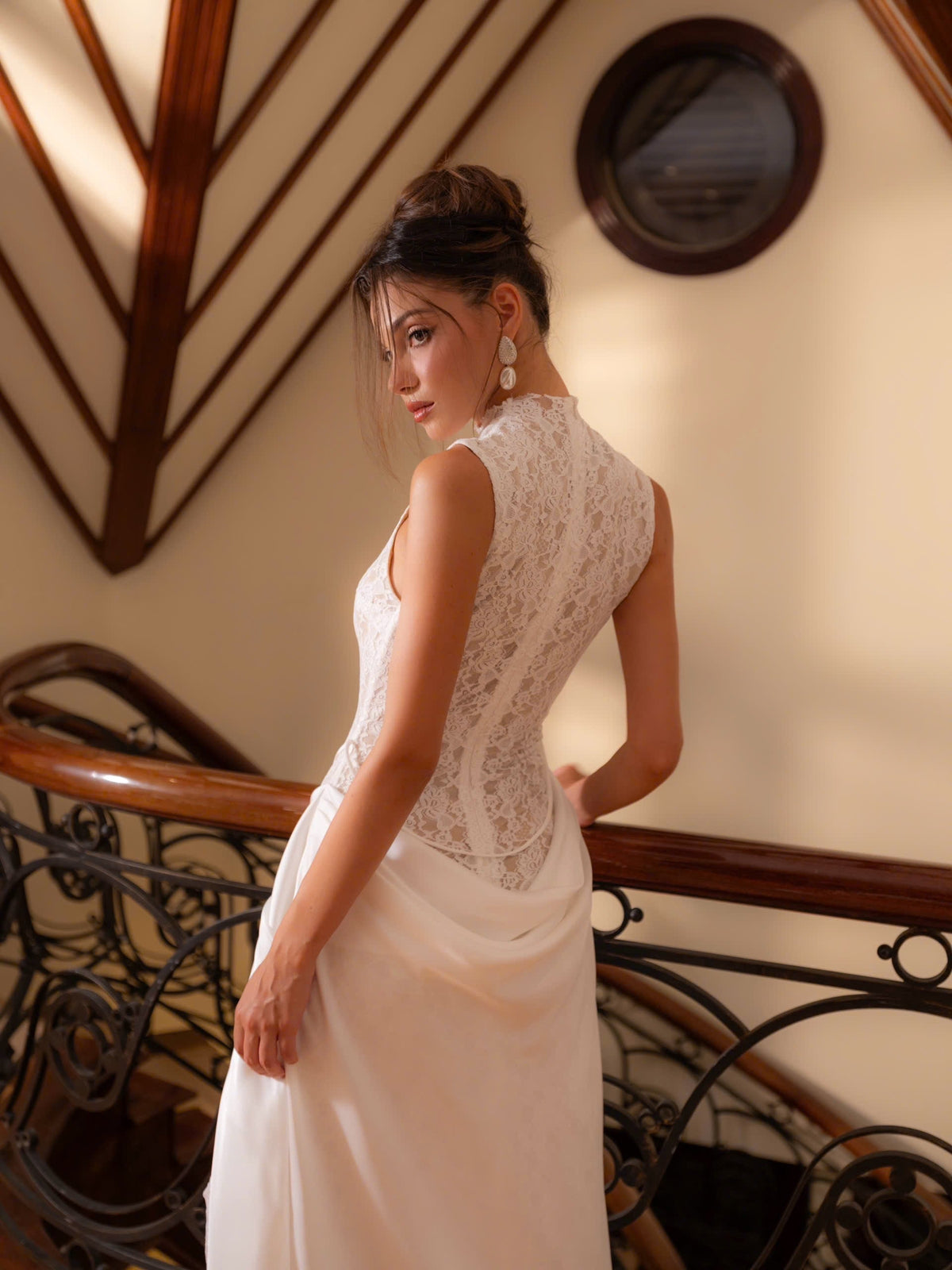 SAMIRA | Drapiertes Maxikleid mit Spitze
