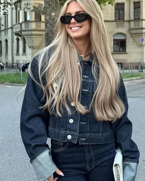 JADE | Zeitloses Denim-Jacken-Set mit gekrempelten Ärmeln
