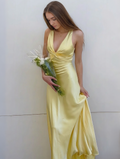 LEA | Zeitloses Satin-Maxikleid