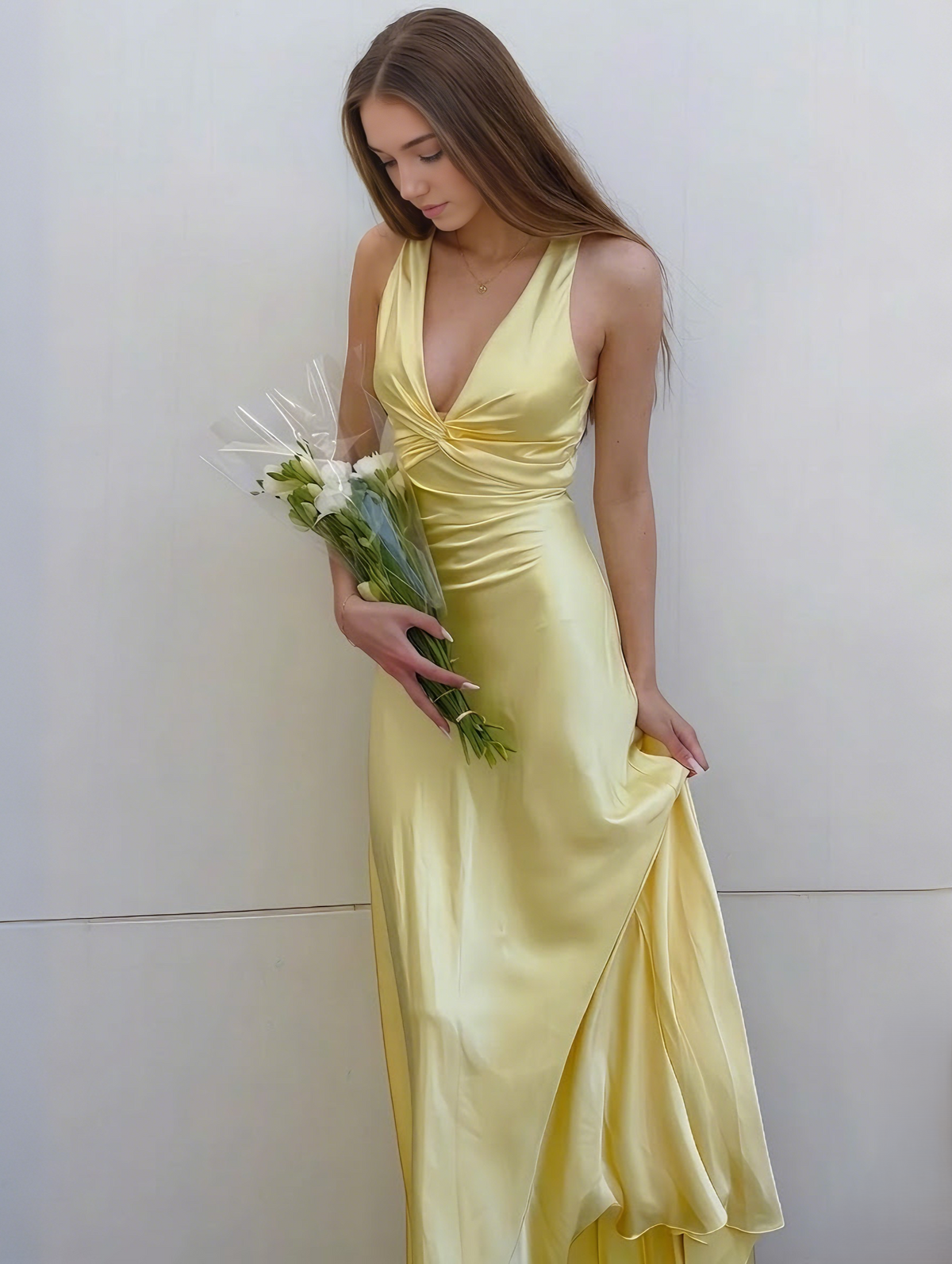 LEA | Zeitloses Satin-Maxikleid