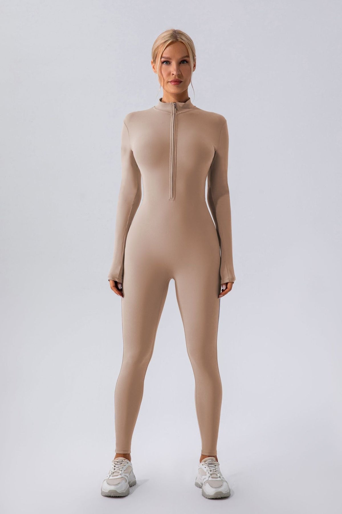 LUNA | Figurbetonter Zip-Jumpsuit