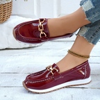 Eleanor - Glänzende Bordeaux Slipper
