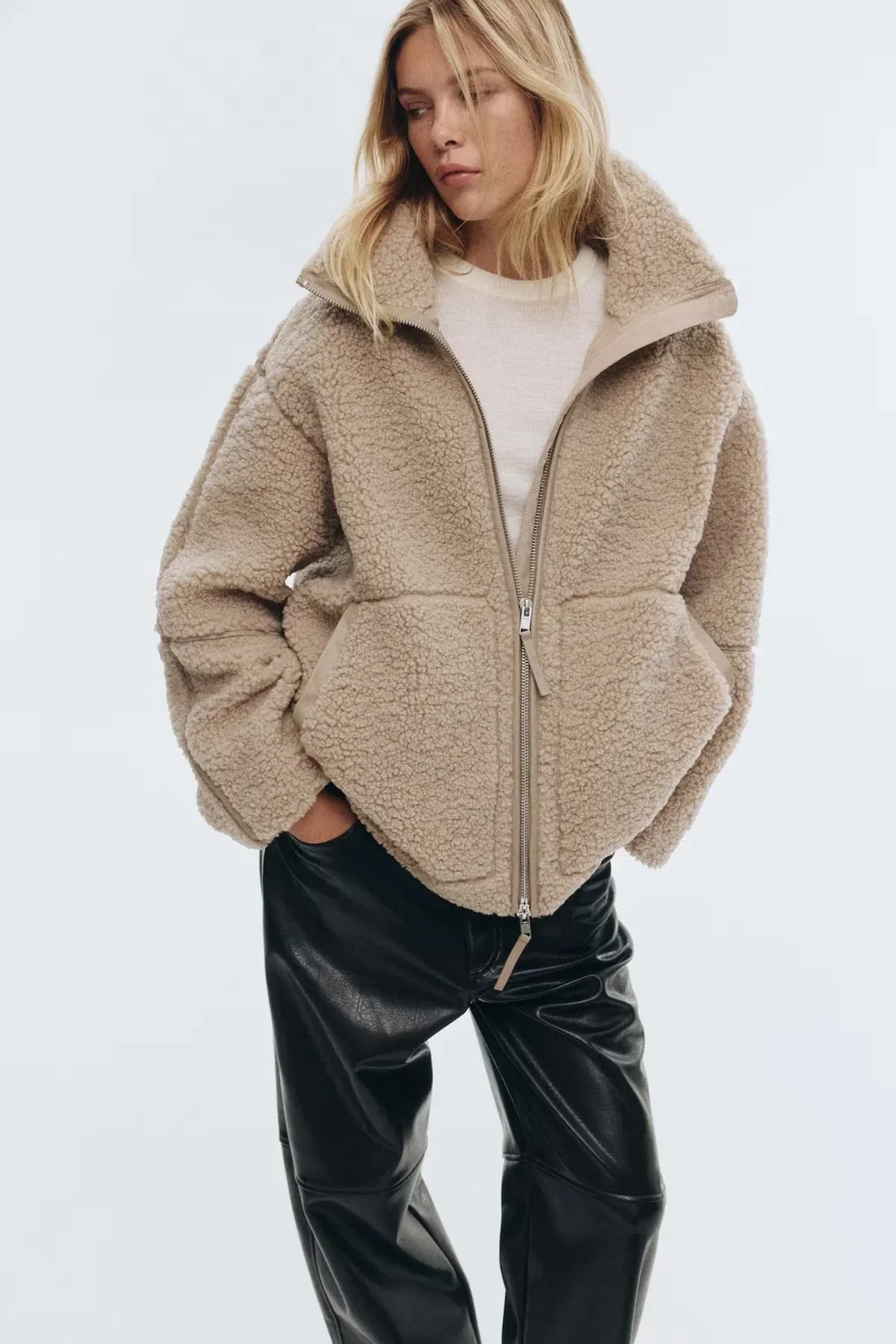 KAJA | Soft Teddy Mantel