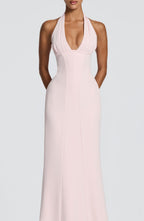 LEANDRA | Figurbetontes Halter-Maxikleid