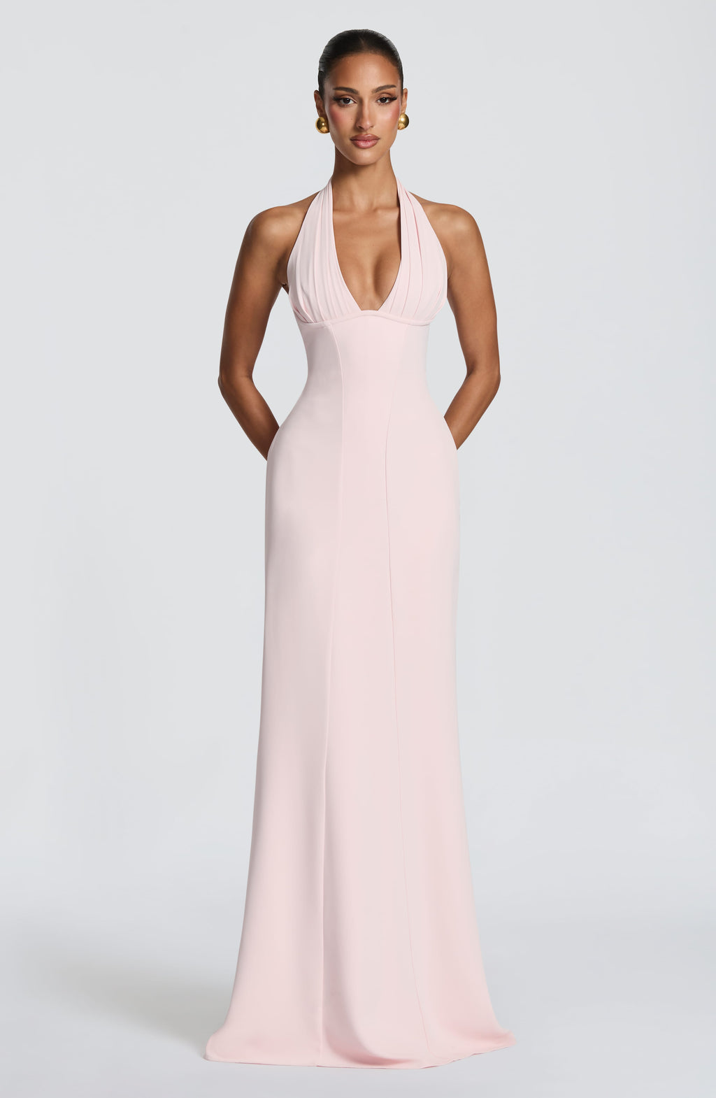LEANDRA | Figurbetontes Halter-Maxikleid