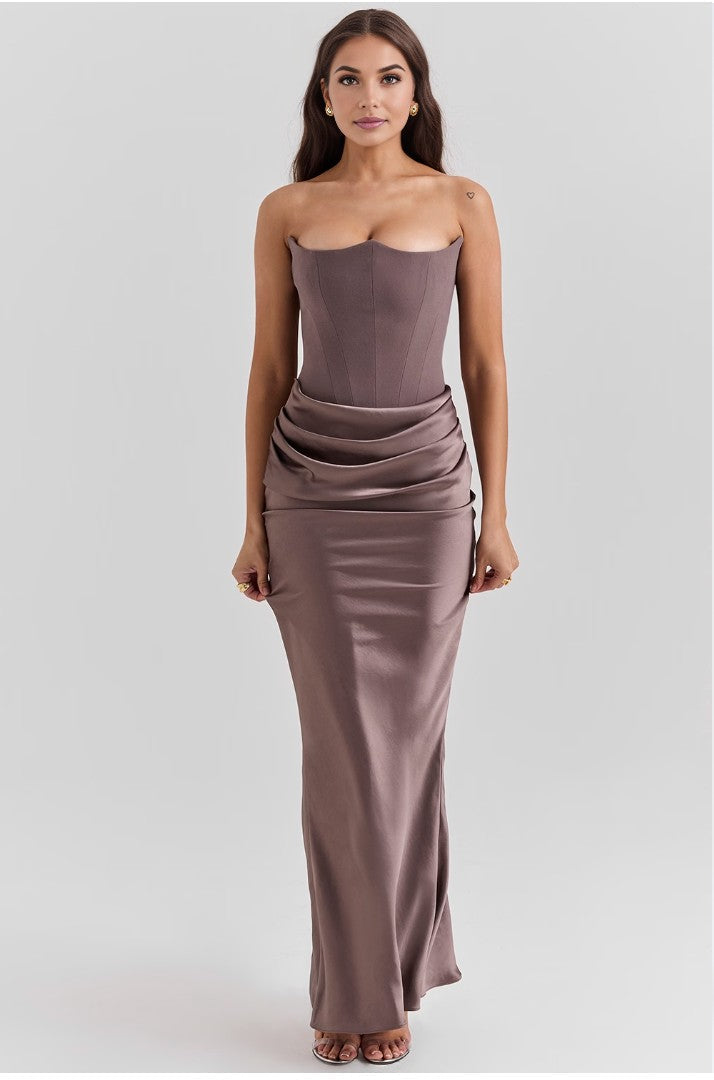 MILA | Figurbetontes Maxikleid
