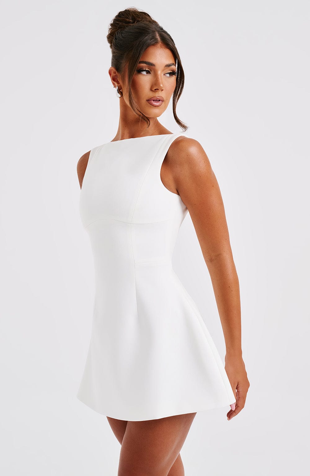 RUNA | Mini-Kleid mit Offenem Rücken