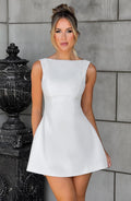 RUNA | Mini-Kleid mit Offenem Rücken