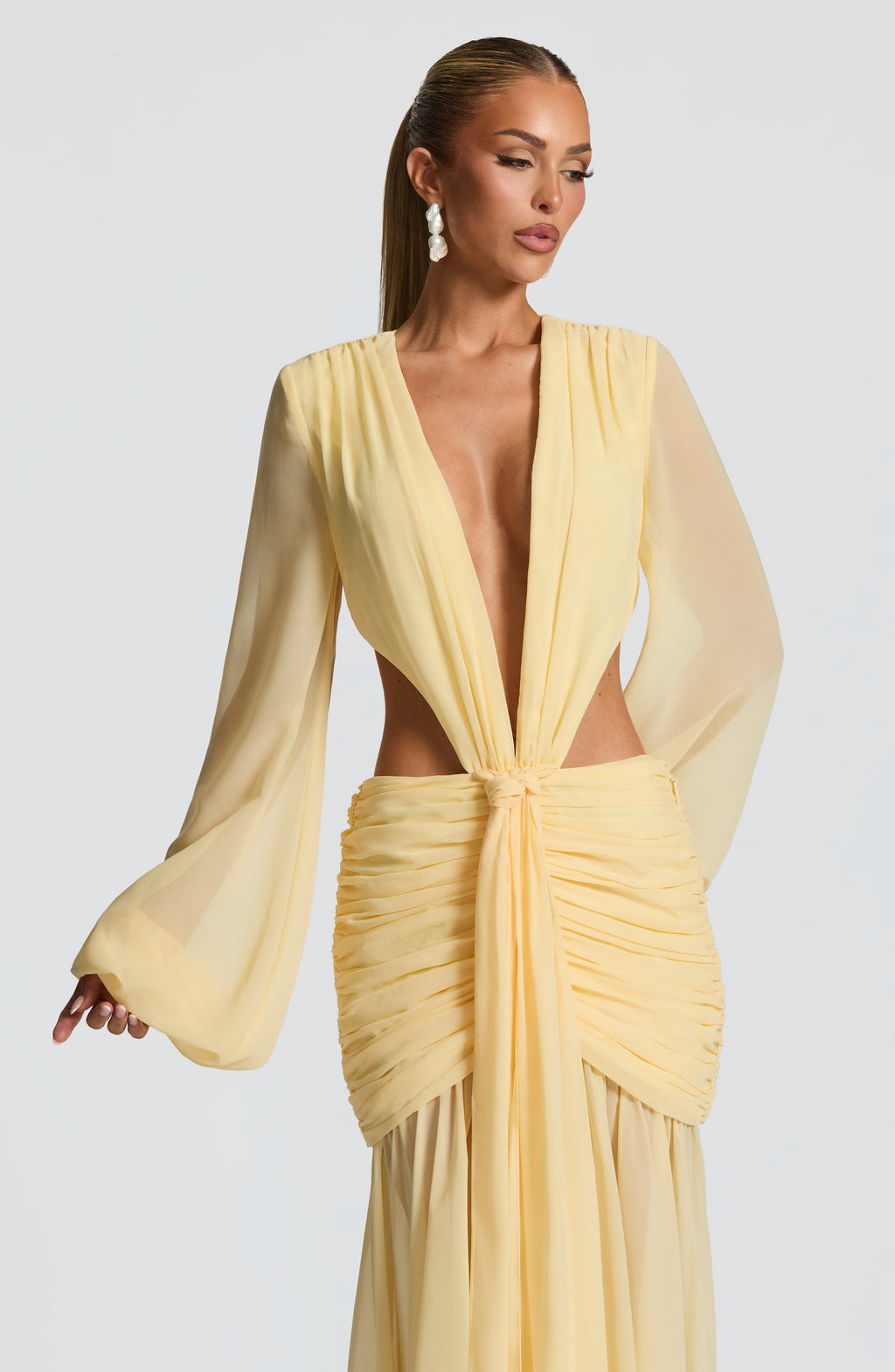 IMKE | Maxikleid mit Tiefem Ausschnitt und Cut-outs