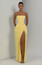 HANNAH | Elegantes Maxikleid mit Drapierung und Hohem Schlitz
