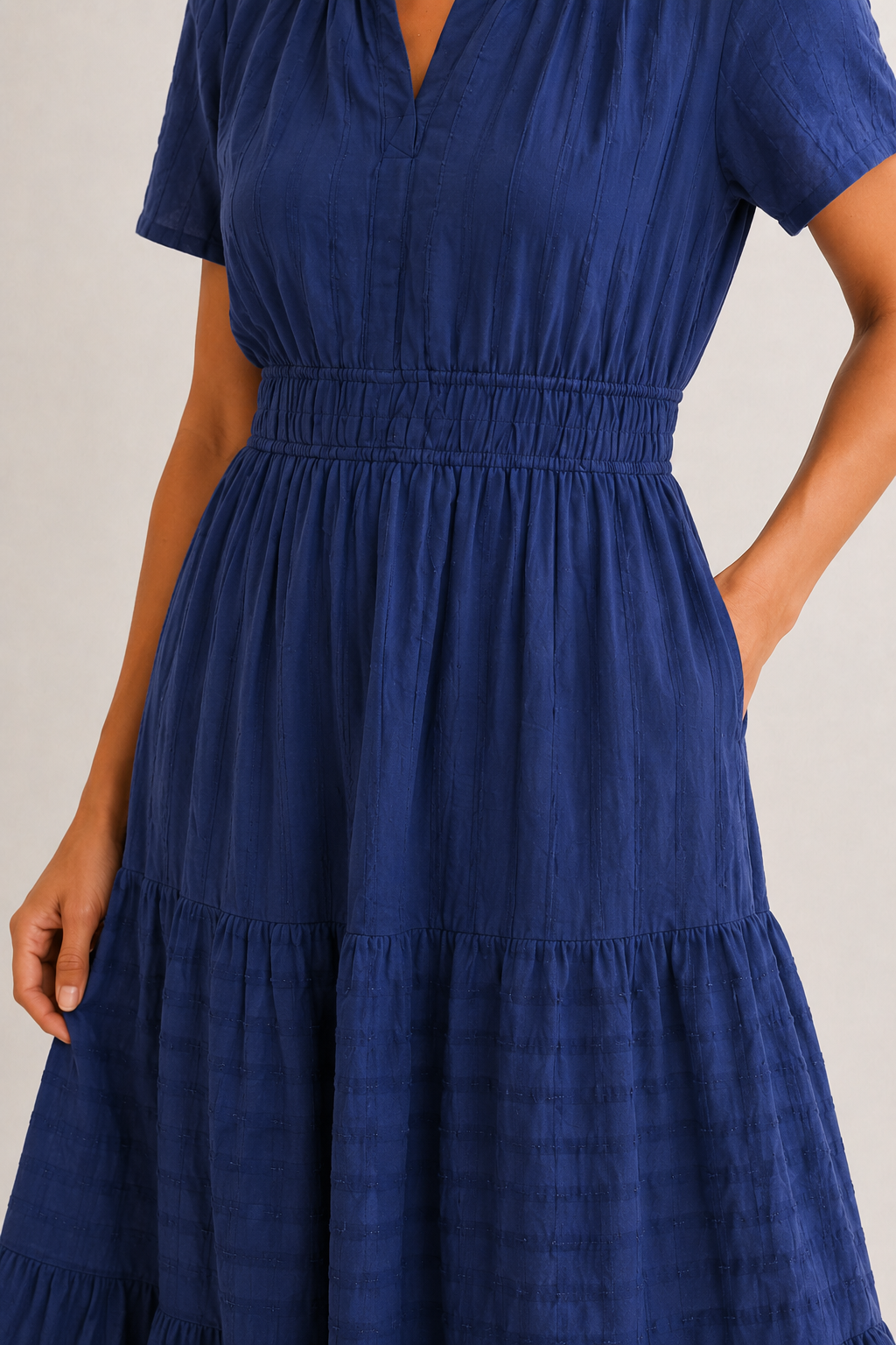 SINJA | Maxikleid mit Smokbund und Stufenrock