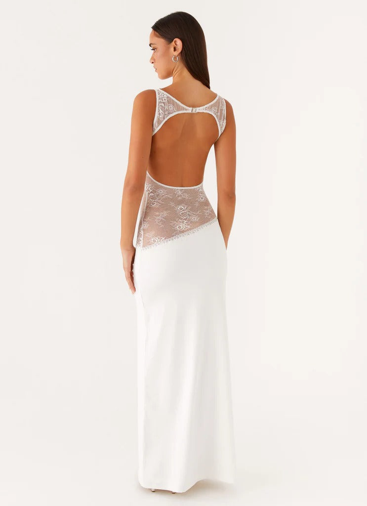 SELENA | Feminines Maxikleid mit Zarter Spitze