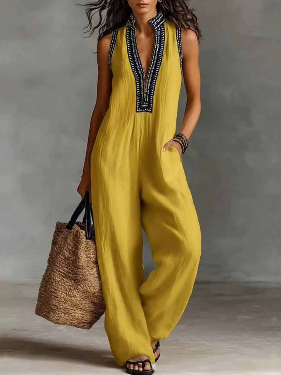 LENEA | Minimalistischer Jumpsuit mit Stehkragen