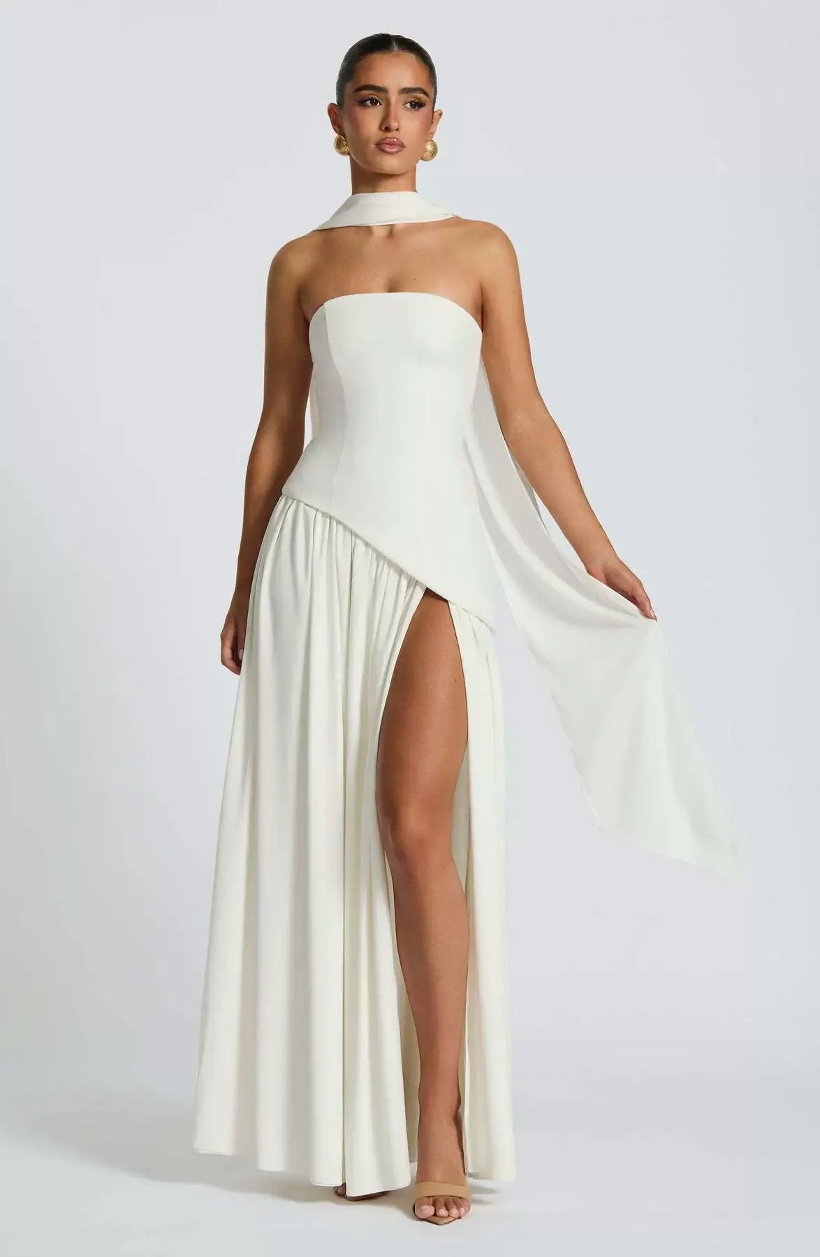 LINA | Trägerloses Maxikleid mit Hohem Schlitz