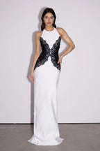 YLVA | Maxikleid mit Halterneck und Kontrastspitze