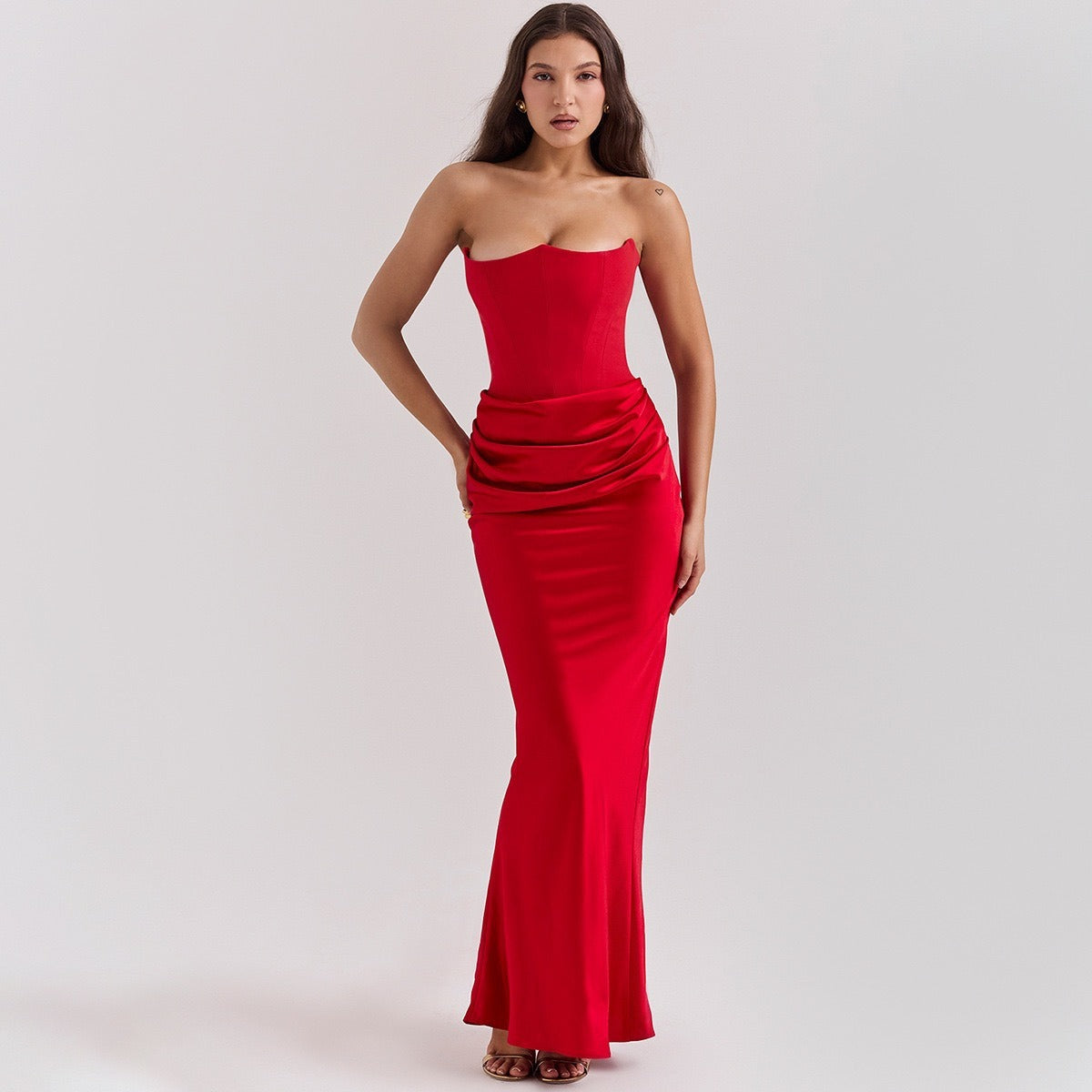 MILA | Figurbetontes Maxikleid