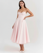 SELENE | Anmutiges Midikleid mit Feinen Trägern