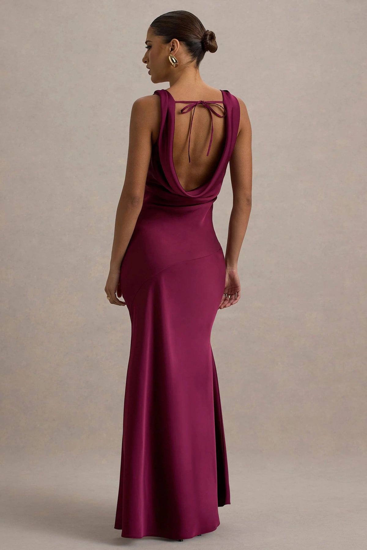 LENA | Minimalistisches Maxi Kleid mit Drapiertem Ausschnitt