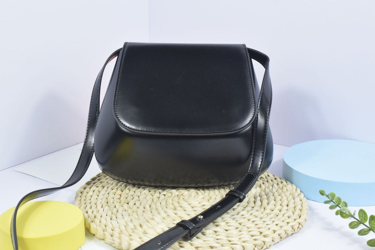 IDA | Minimalist Chestnut Crossbody Bag