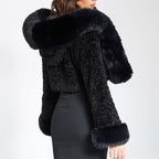 RIEL | Zeitlose Wolljacke mit Kapuze und Pelzkragen