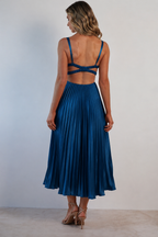 MALKA | Stilvolles Maxikleid mit Zartem Fall