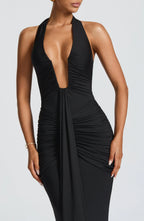 SASHA | Maxikleid mit Tiefem Ausschnitt