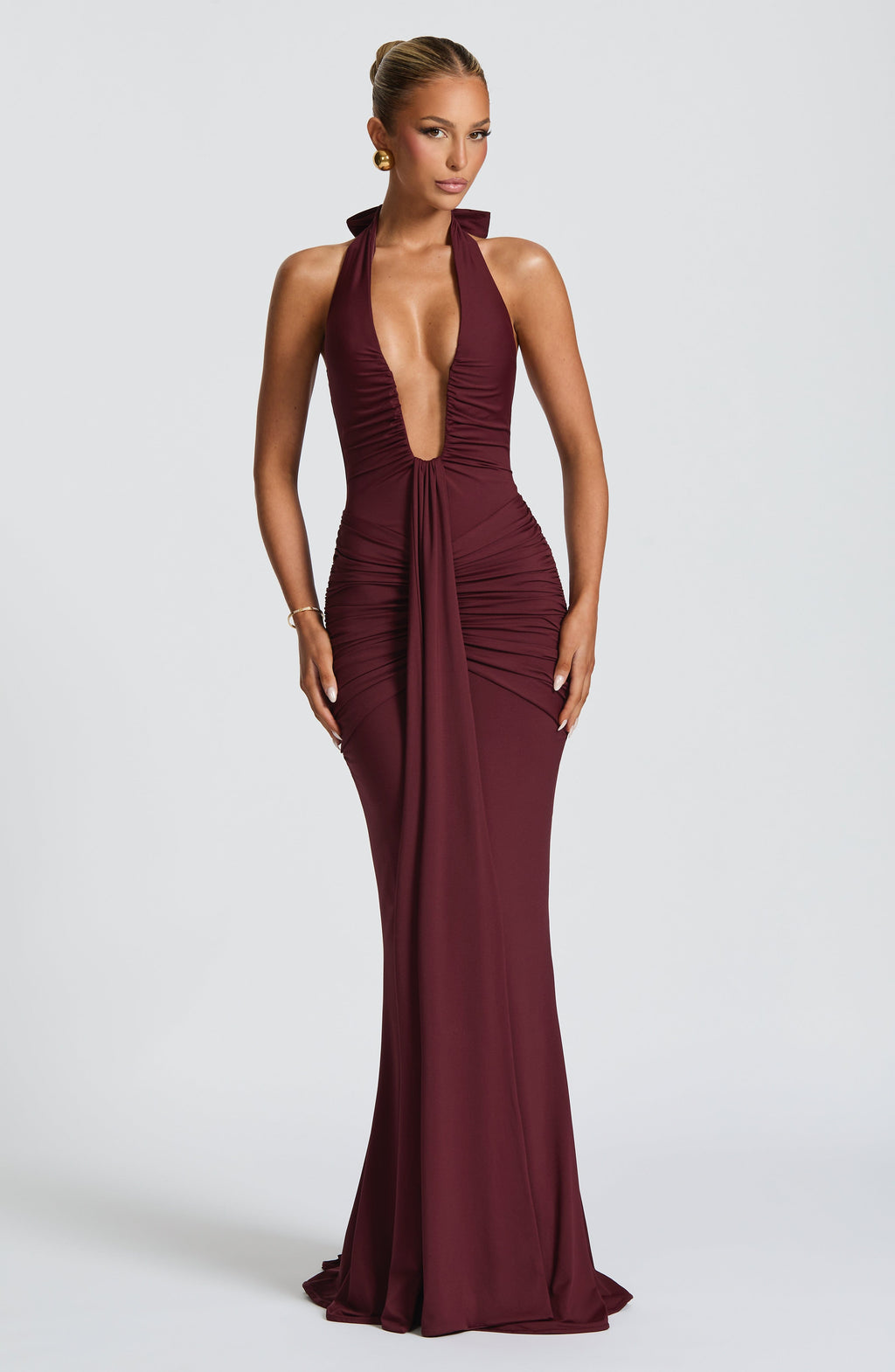 SASHA | Maxikleid mit Tiefem Ausschnitt