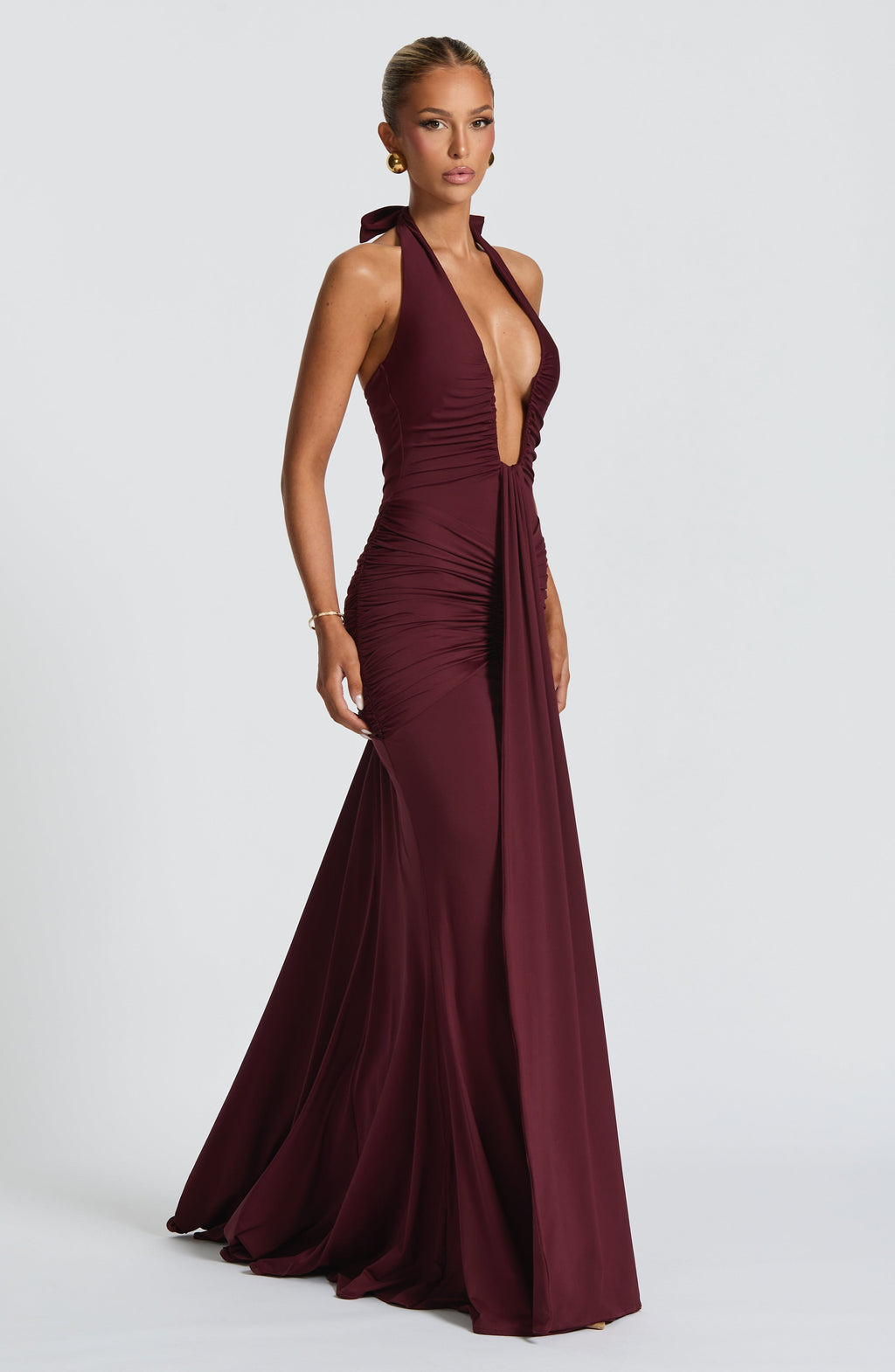 SASHA | Maxikleid mit Tiefem Ausschnitt