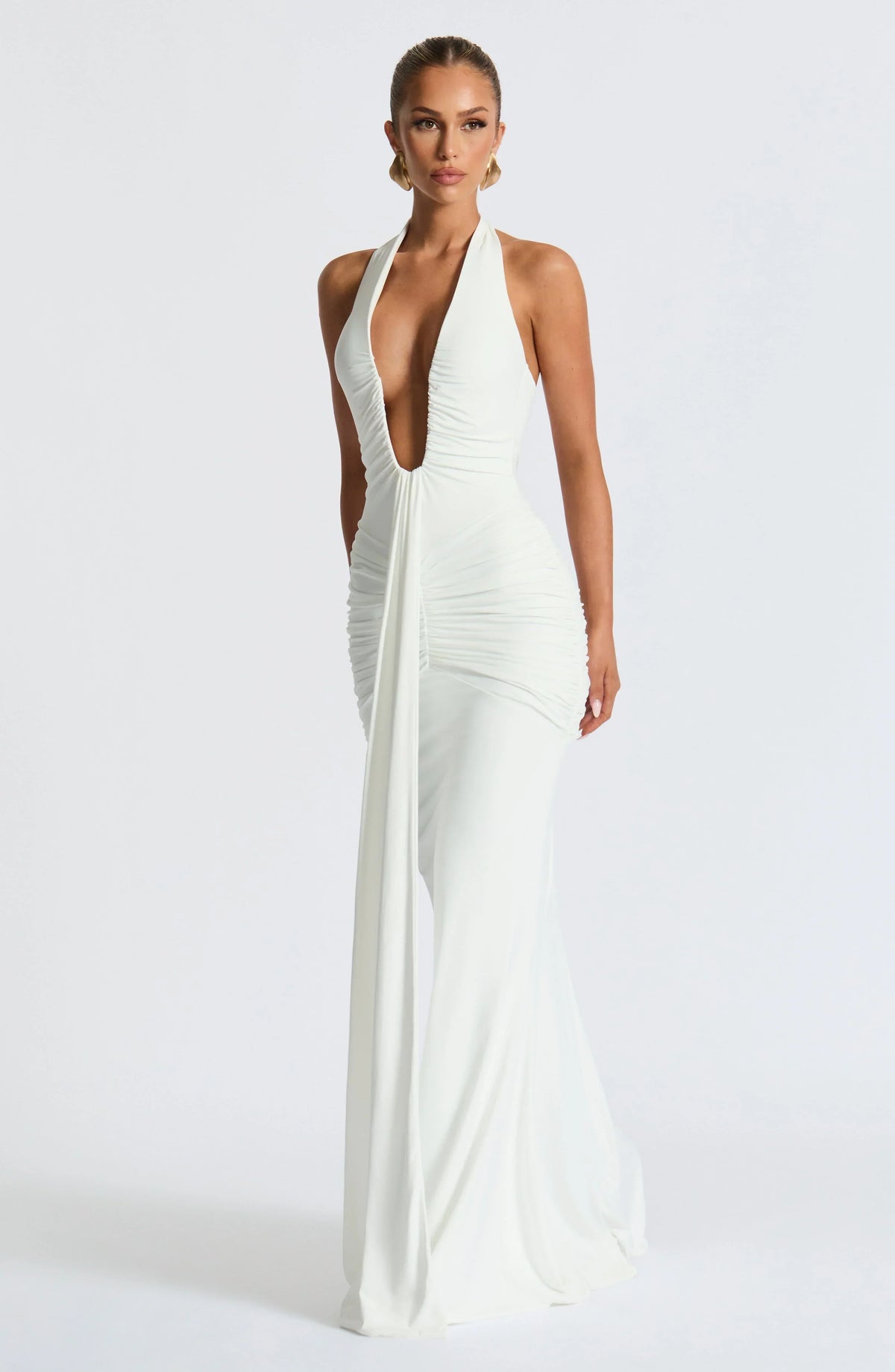 SASHA | Maxikleid mit Tiefem Ausschnitt