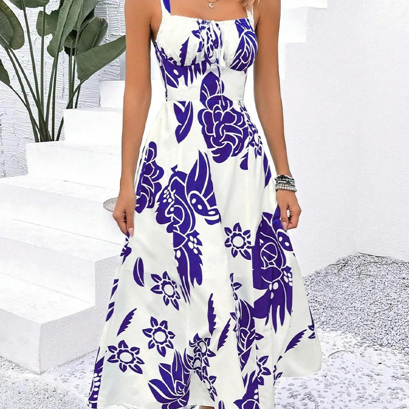 HEDI | Maxikleid mit Eckigem Ausschnitt